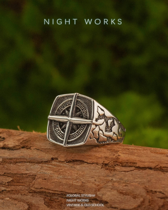 The Medieval Compass Signet Ring | Titanium Steel Band